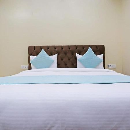 Hotel Mannat Bhera Enclave Ню Делхи Екстериор снимка