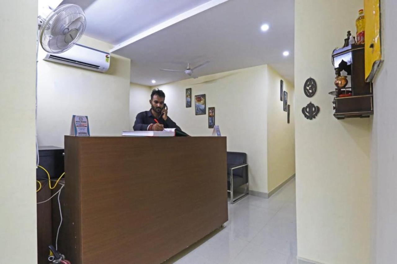 Hotel Mannat Bhera Enclave Ню Делхи Екстериор снимка